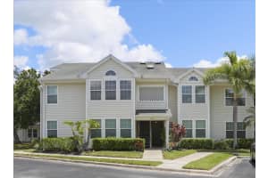 1940 Westminster Circle 3, Vero Beach