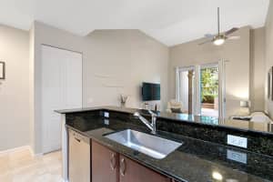 403 S Sapodilla Avenue 102, West Palm Beach, FL 33401 - MLS#R11110167