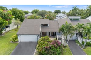 13407 Bedford Mews Court, Wellington