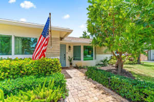 159 SE 27th Court, Boynton Beach, FL 33435 Sold 10/17/25