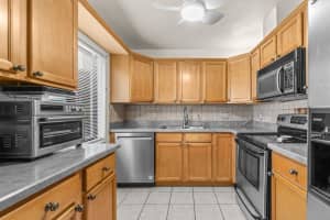 77 Ironwood Way N, Palm Beach Gardens, FL 33418 - MLS#R11110239