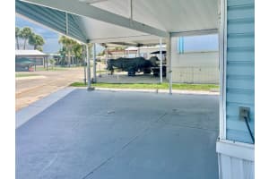 5472 SE 67th Avenue, Okeechobee, FL 34974 - MLS#R11110249