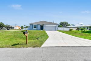 133 S Wakefield Circle, Port Saint Lucie, FL 34953 Sold 11/10/25