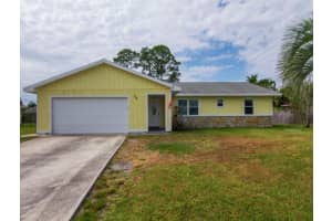 134 SE Whitmore Drive, Port Saint Lucie, FL 34984 - MLS#R11110295