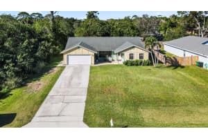 4705 Sunset Boulevard, Fort Pierce, FL 34982 - MLS#R11110306