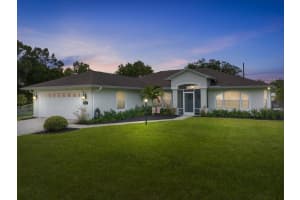 8755 97th Court, Vero Beach