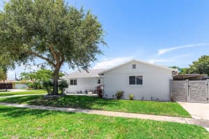 401 NE 37th Street, Boca Raton, FL 33431 Sold 10/30/25