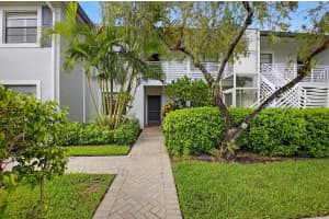 17 Southport Lane E, Boynton Beach