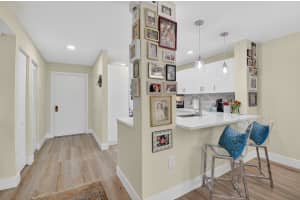 17 Southport Lane E, Boynton Beach, FL 33436 - MLS#R11110378
