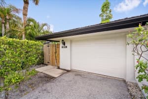 11876 Pebblewood Drive, Wellington, FL 33414 - MLS#R11110393