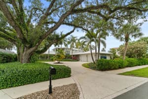 700 SW St Lucie Crescent, Stuart, FL 34994 Sold 11/18/25