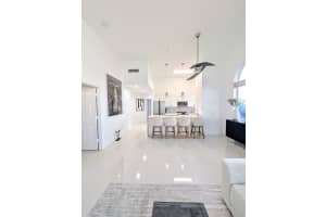 616 Clearwater Park Road 101, West Palm Beach, FL 33401 - MLS#R11110451