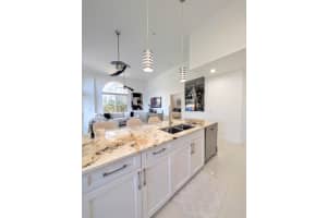 616 Clearwater Park Road 101, West Palm Beach, FL 33401 - MLS#R11110451