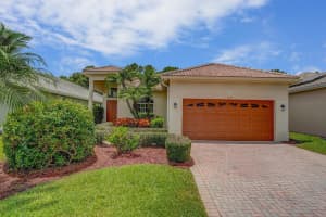 1649 SE Ballantrae Boulevard, Port Saint Lucie, FL 34952 - MLS#R11110527