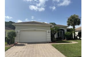 635 SW Indian Key Drive, Port Saint Lucie, FL 34986 - MLS#R11110531