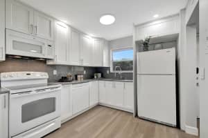 702 Lori Drive Apt 194, Palm Springs, FL 33461 - MLS#R11110556