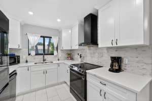 1325 NW 23rd Lane, Delray Beach, FL 33445 - MLS#R11110575