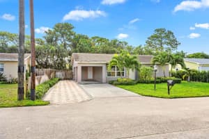 4340 Wilkinson Dr, Lake Worth