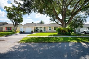 9825 Spanish Isles Drive, Boca Raton