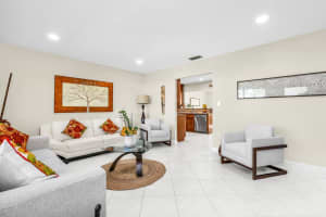 9825 Spanish Isles Drive, Boca Raton, FL 33496 - MLS#R11110614