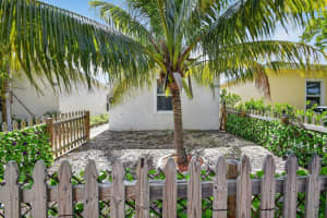 609 N F Street N, Lake Worth Beach, FL 33460 Sold 09/03/25