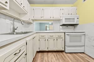 2770 S Garden Drive 112, Lake Worth