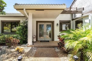 17 Clubhouse Lane, Boynton Beach, FL 33436 - MLS#R11110693