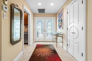 17 Clubhouse Lane, Boynton Beach, FL 33436 - MLS#R11110693