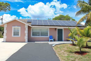 2001 NW 2nd Street, Boynton Beach, FL 33435 Sold 09/12/25