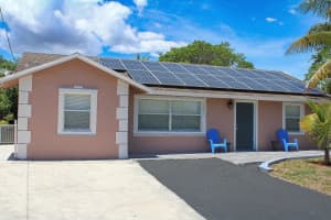 2001 NW 2nd Street, Boynton Beach, FL 33435 Sold 09/12/25