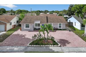 3290 SW 2nd Street, Deerfield Beach, FL 33442 - MLS#R11110700