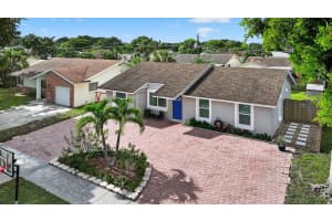 3290 SW 2nd Street, Deerfield Beach, FL 33442 - MLS#R11110700