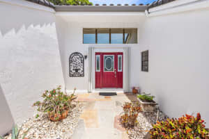 56 Woods Lane, Boynton Beach, FL 33436 - MLS#R11110709