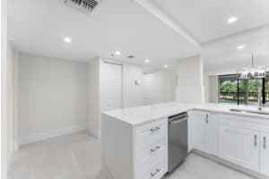 6562 Boca Del Mar Drive 122, Boca Raton, FL 33433 Sold 10/27/25