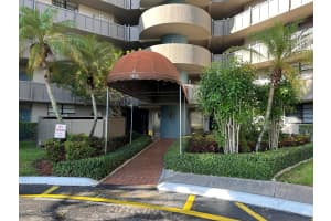 1101 Colony Point Circle 108, Pembroke Pines, FL 33026 - MLS#R11110739