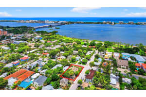 331 S Palmway, Lake Worth Beach, FL 33460 Sold 09/05/25