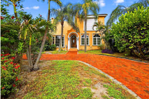 331 S Palmway, Lake Worth Beach, FL 33460 Sold 09/05/25