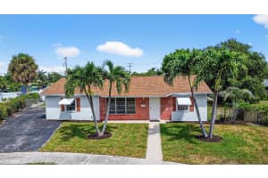 1337 W Broward Street, Lantana, FL 33462 Sold 09/18/25