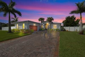 7352 NW Greenspring Street, Port St Lucie, FL 34987 - MLS#R11110851