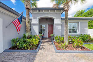 7352 NW Greenspring Street, Port St Lucie, FL 34987 - MLS#R11110851