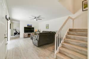 630 6th Terrace, Palm Beach Gardens, FL 33418 - MLS#R11110865