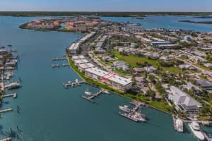 1351 Bayshore Drive, Fort Pierce, FL 34949 - MLS#R11110871