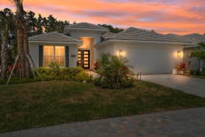 4226 Lucaya Pointe Way, Vero Beach, FL 32967 - MLS#R11110894