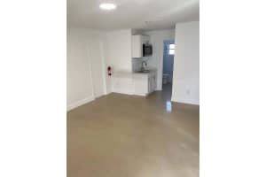 512 SW 7th Street B, Hallandale Beach, FL 33009 - MLS#R11110926
