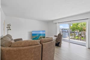 1200 Marine Way, North Palm Beach, FL 33408 - MLS#R11110949