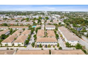 99 SW 7th Court, Pompano Beach, FL 33060 - MLS#R11110963