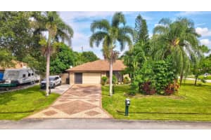 501 NW Colonial Street, Port Saint Lucie, FL 34983 - MLS#R11110992