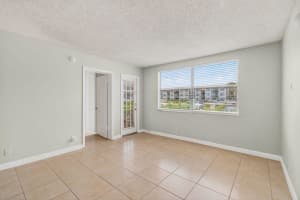 752 Executive Center Drive 15, West Palm Beach, FL 33401 - MLS#R11110993