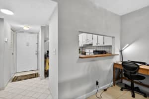 7142 Golf Colony Court 102, Lake Worth, FL 33467 - MLS#R11110996