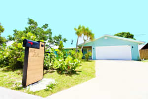 2007 NE 21st Terrace E, Jensen Beach, FL 34957 Sold 10/10/25